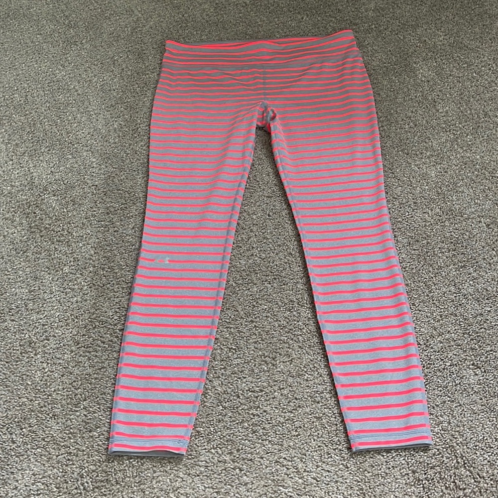 NWOT Under Armor Heat Gear Leggings